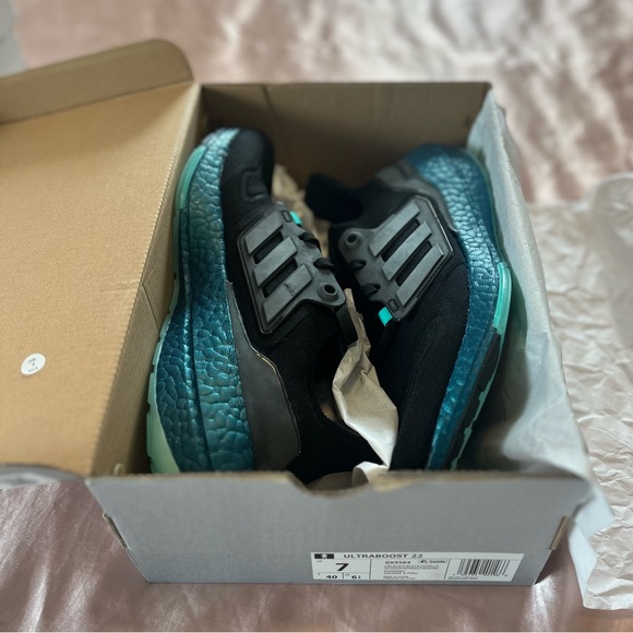 Adidas ocean plastic Primeknit Ultraboost 22 - Picture 2 of 9